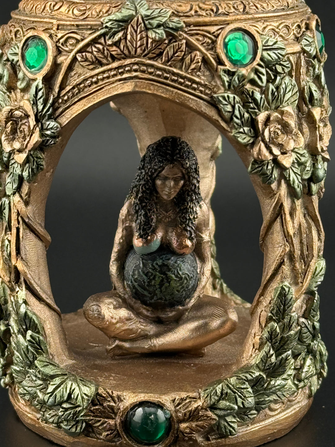 Mother Earth Tea Light Candle Holder (Nemesis Now)
