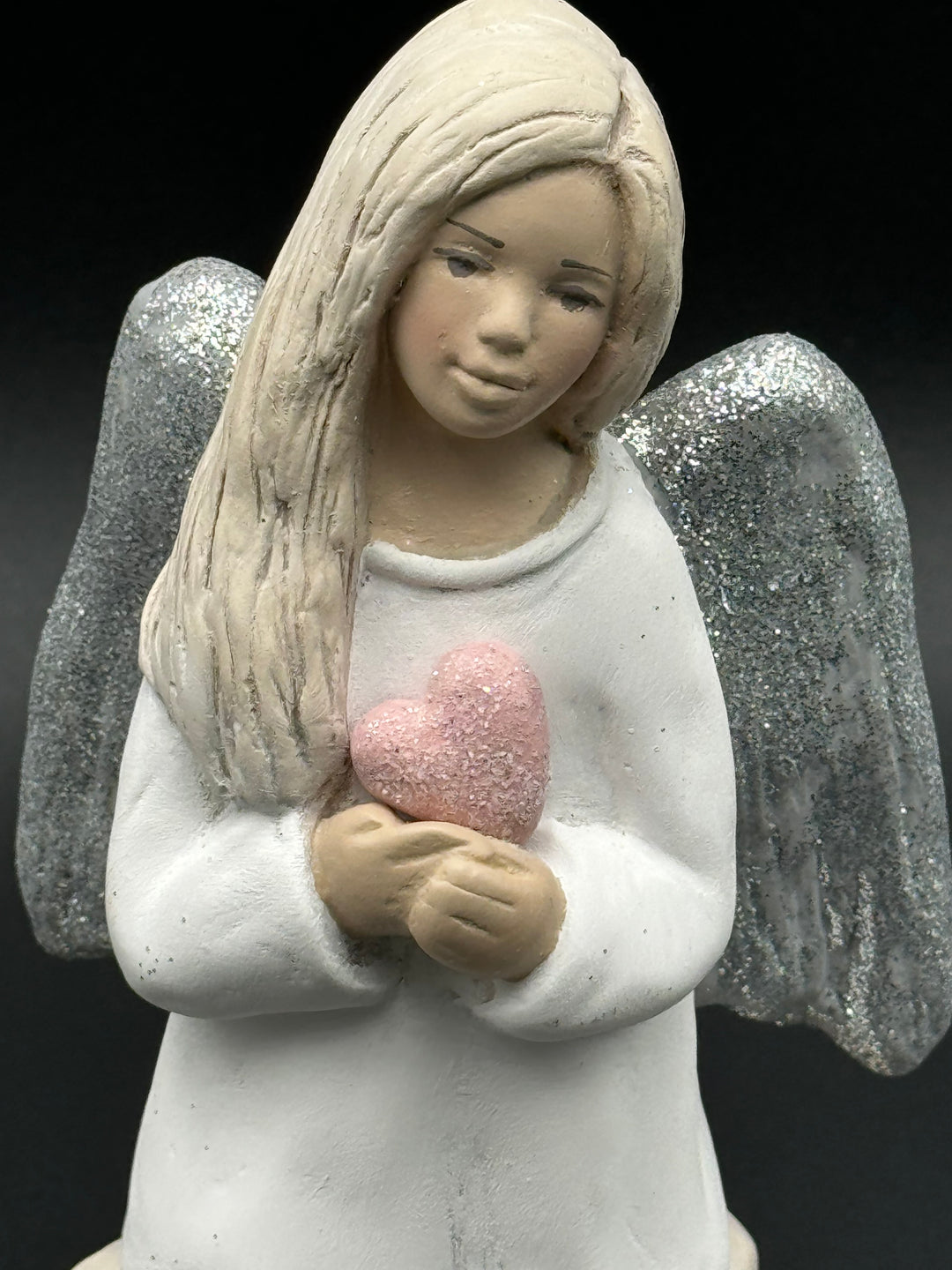 Vivartis Angel- Cherubic Elegance - The Heart bearer Angel (429)