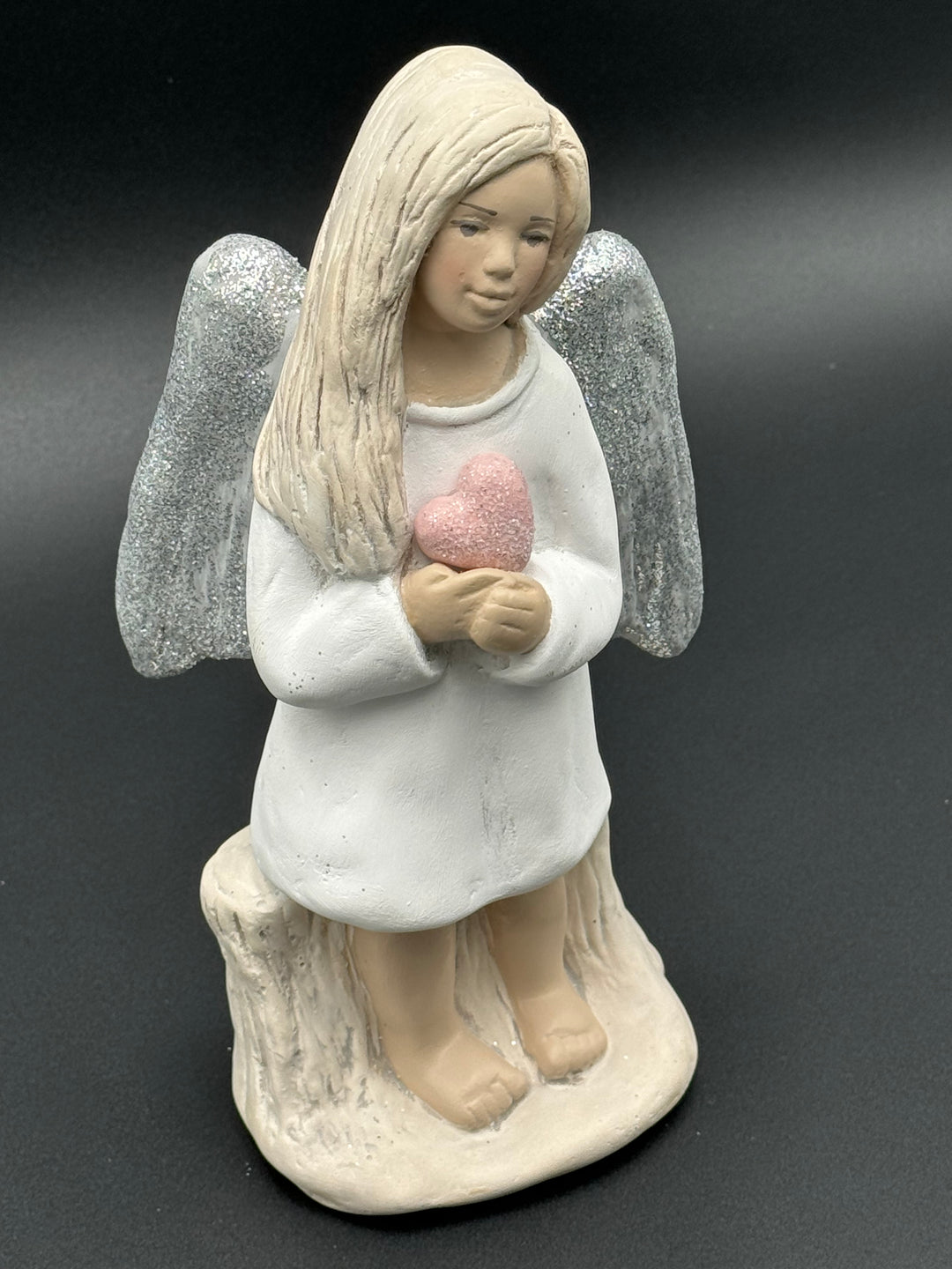 Vivartis Angel- Cherubic Elegance - The Heart bearer Angel (429)