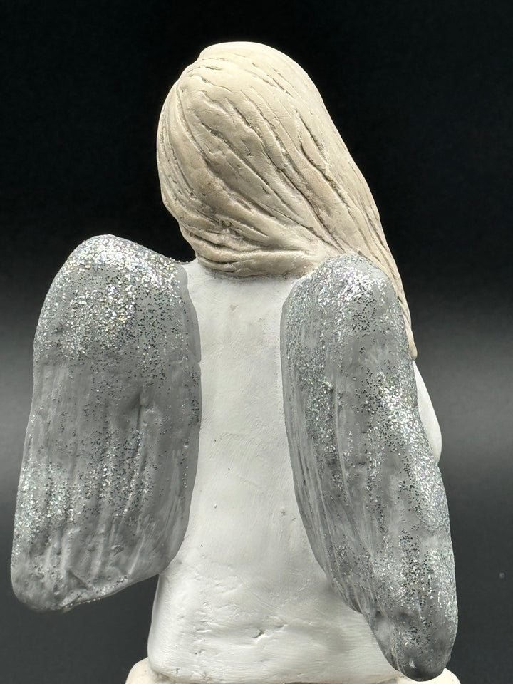 Vivartis Angel- Cherubic Elegance - The Heart bearer Angel (429)