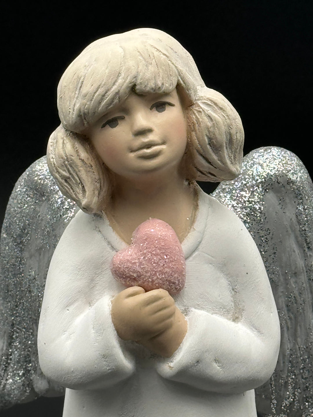 Vivartis Angel- Cherubic Elegance - The Heart bearer Angel (429)
