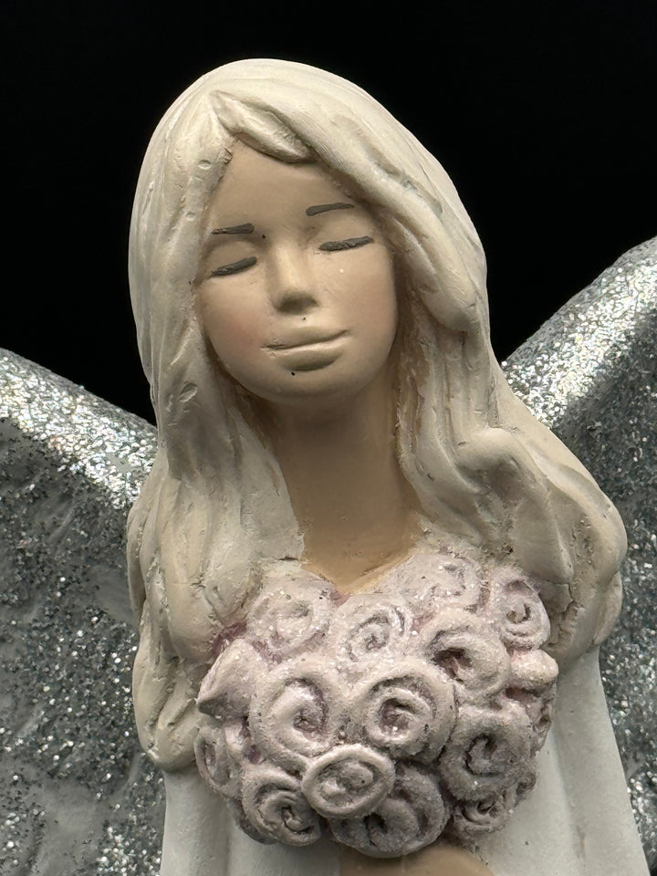 Vivartis Angel- Hearts Entwined - Love's Embrace (601)