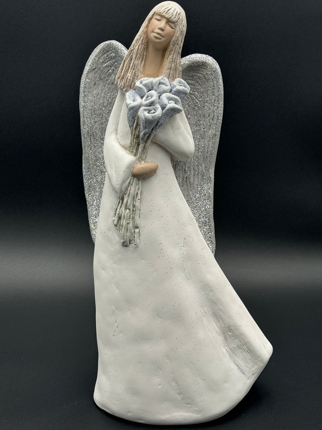 Vivartis Angel- Radiant Serenity - The Lily-Bearing Angel (602)