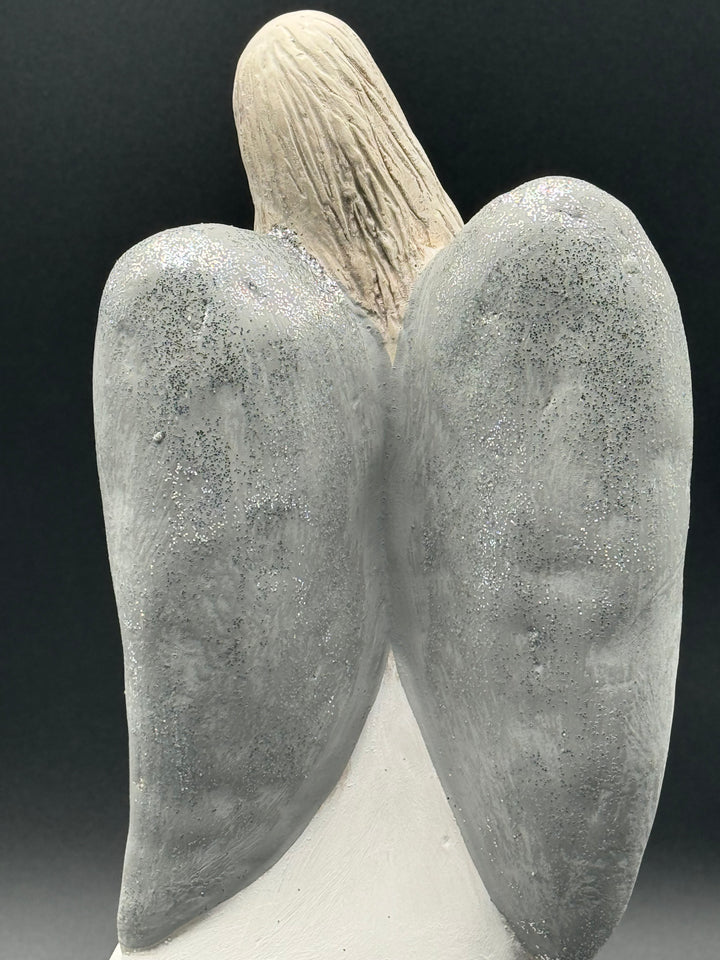 Vivartis Angel- Radiant Serenity - The Lily-Bearing Angel (602)