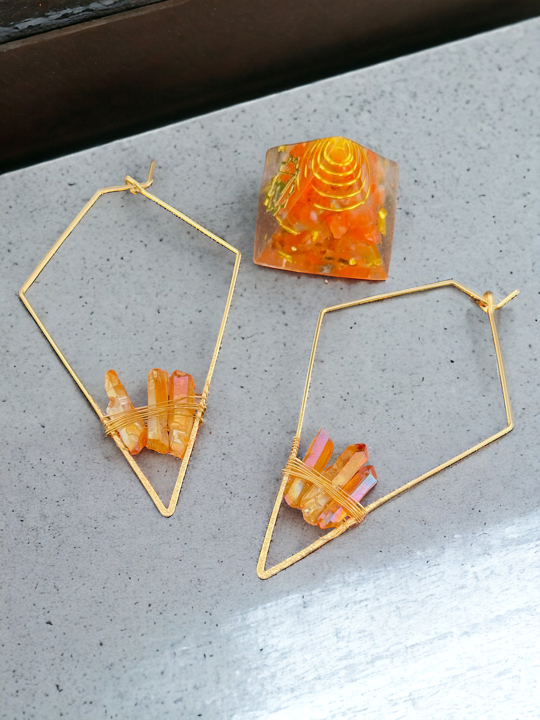 Natural Stone Copper Wire Hoop Earrings